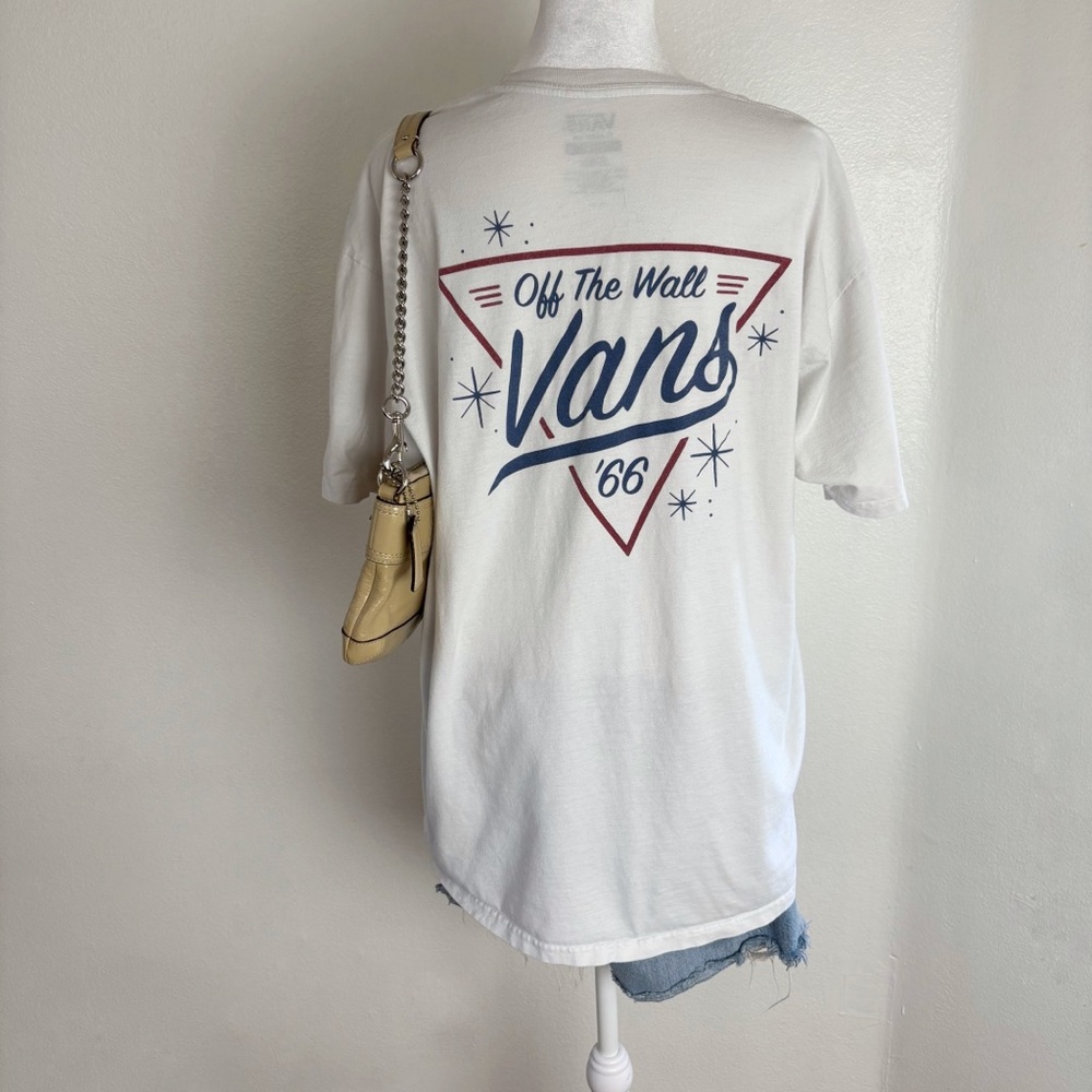 Vans White ‘Off The Wall ‘66’ Graphic T-Shirt – Size Large